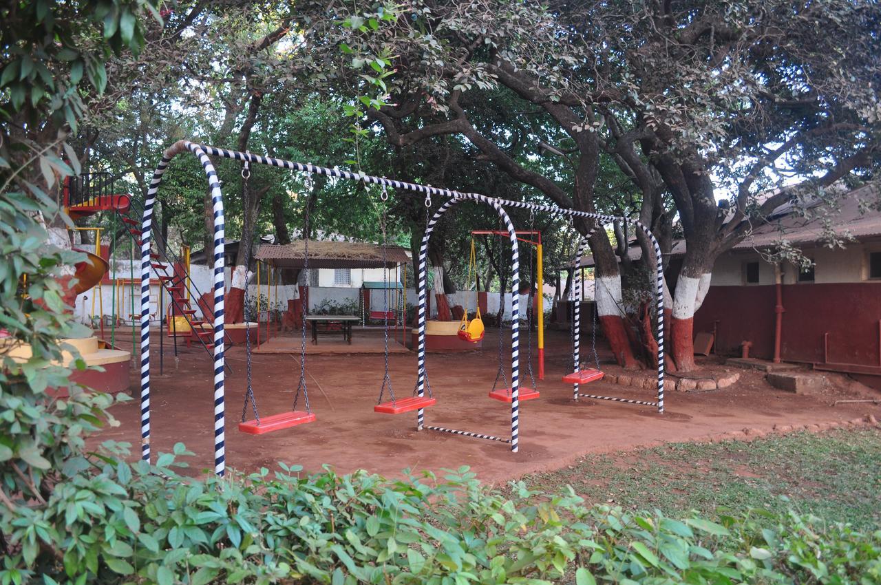 Gujarat Bhavan Hotel Matheran Exterior photo